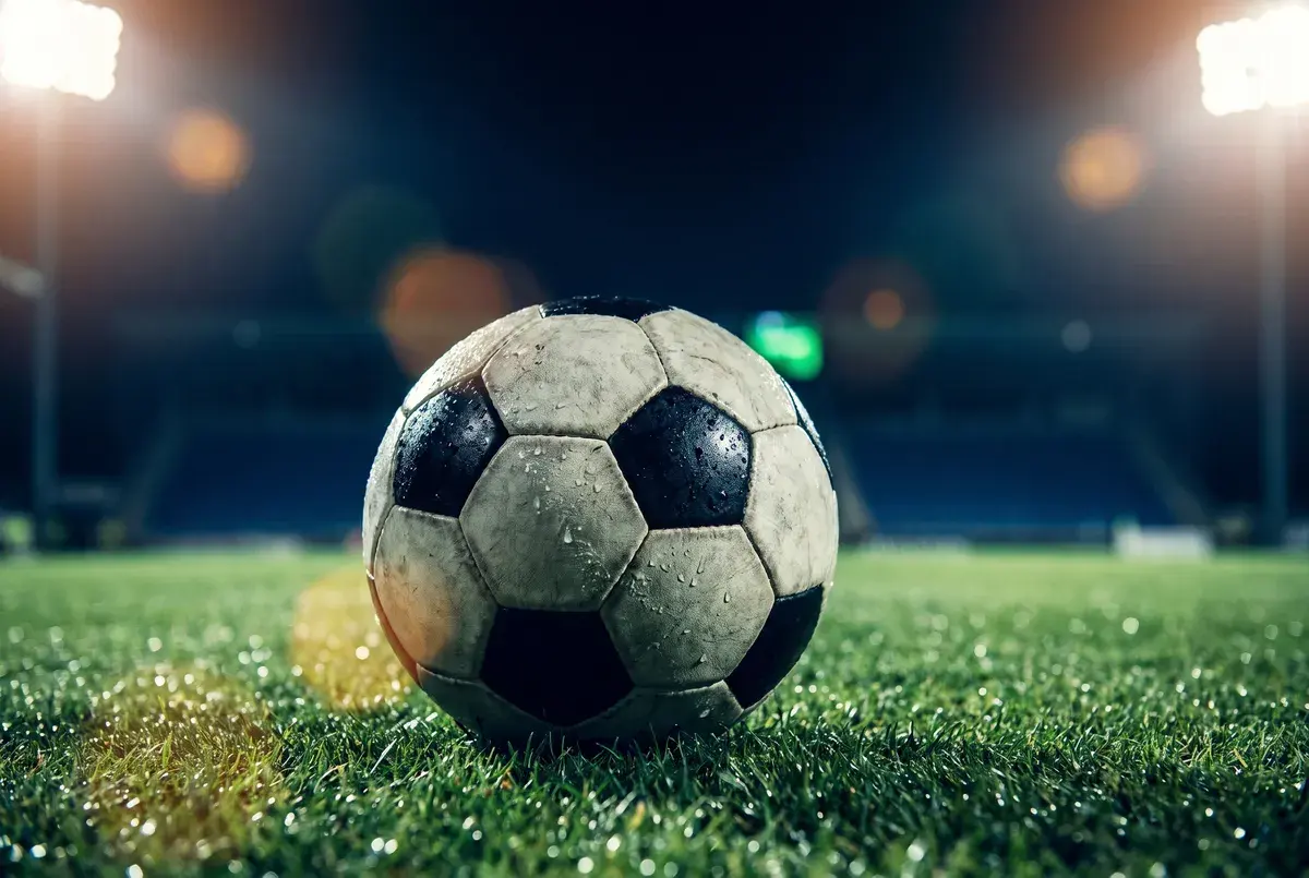 Digiturk Play futbol özetleri için stadyum ve futbol topu